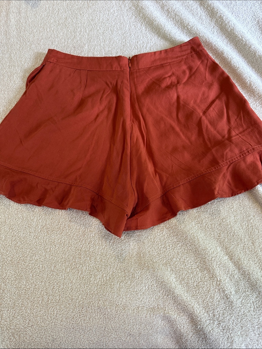 Women’s Rust Ruffle Hem Shorts size small - Picture 6 of 14